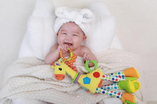 唐山宝宝舌苔白怎么回事